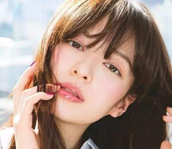 美妆好物手残党
