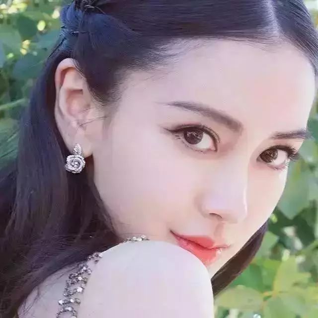 女星化妆的技巧
