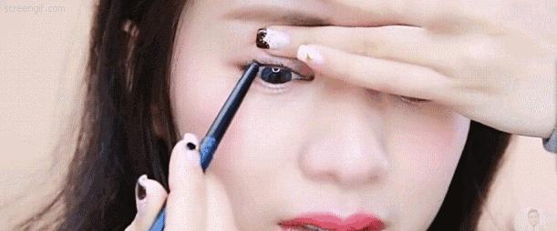 女星化妆的技巧
