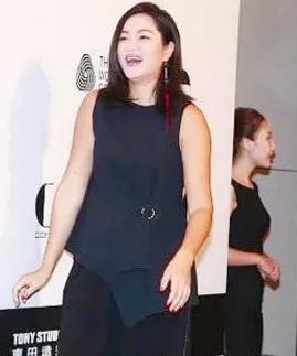 明星底妆化妆技巧
