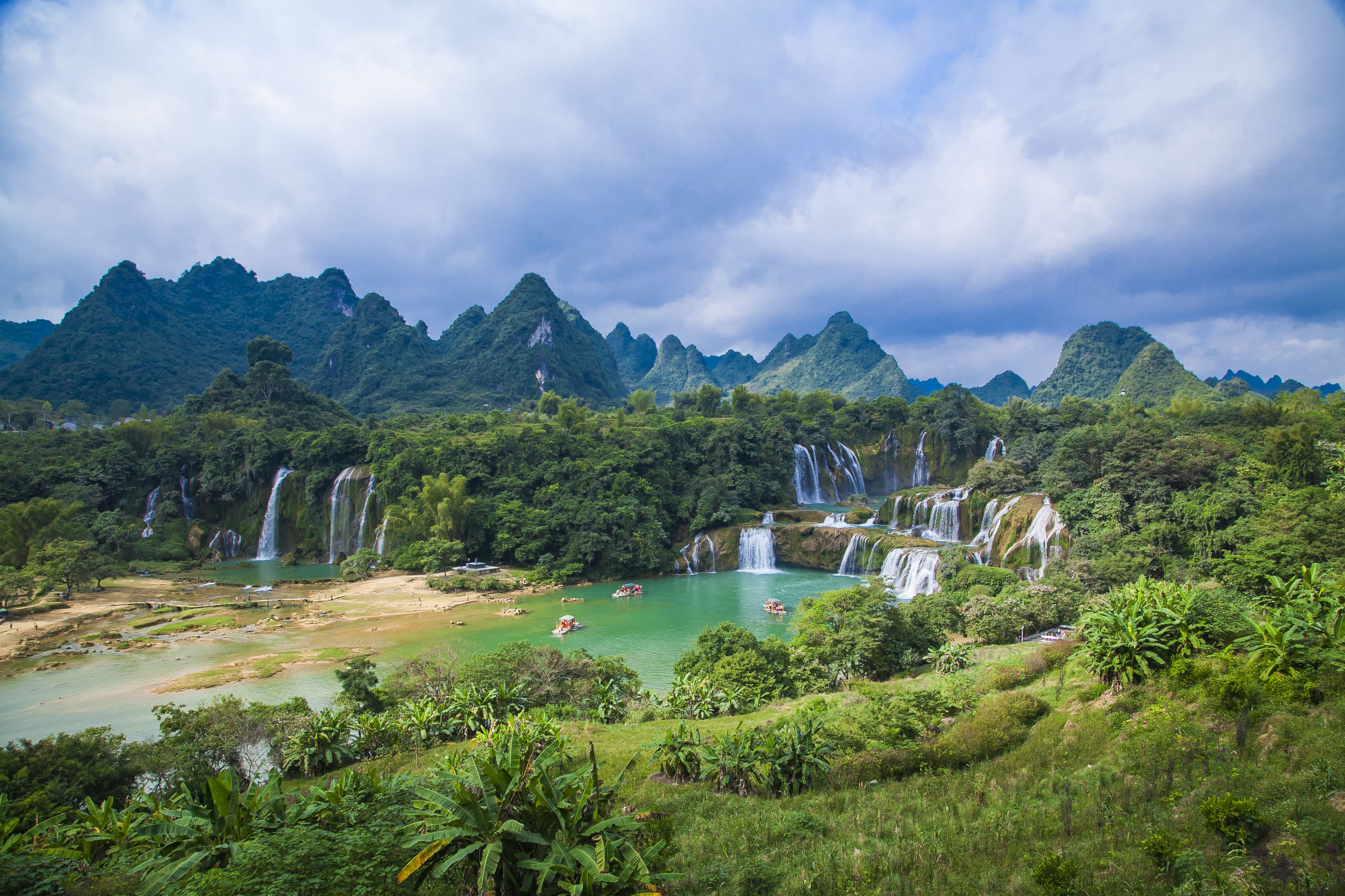 广西德天大瀑布广西德天大瀑布在哪里 广西德天大瀑布广西德天大瀑布在哪里