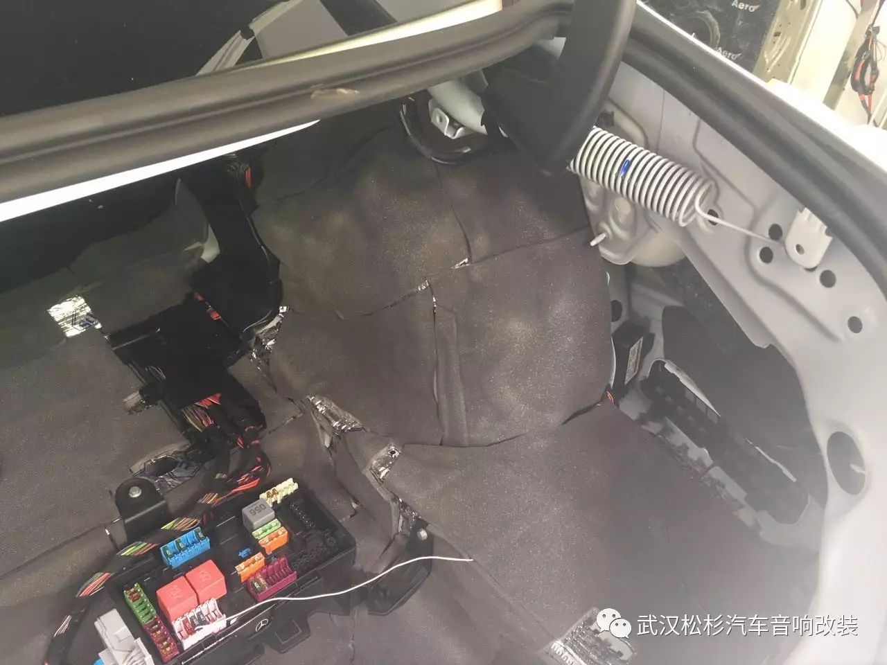 奔驰旋转高音