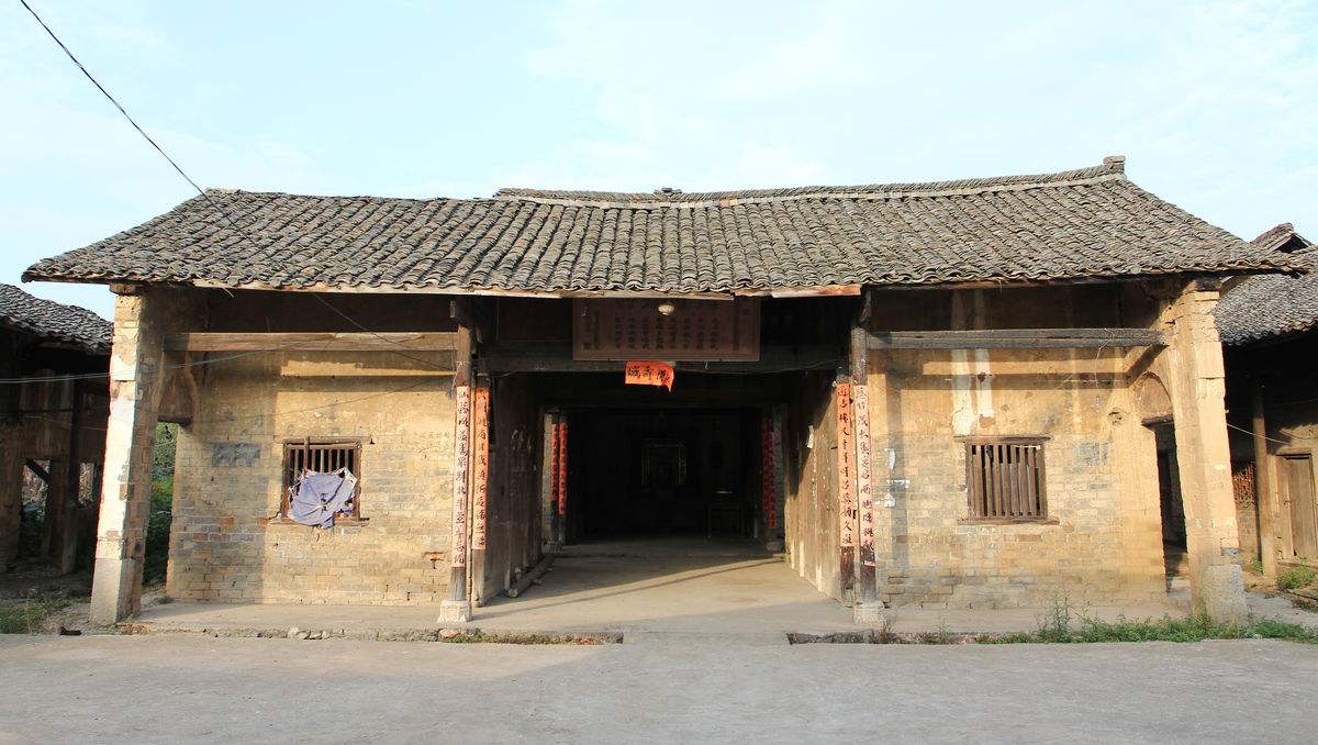 这两个窗户的作用有什么不同? 这两个窗户的作用有什么不同?