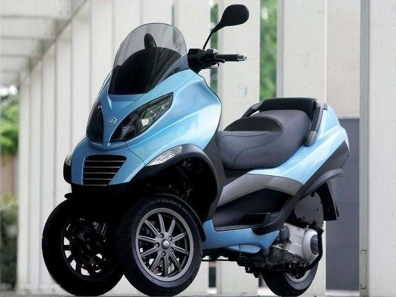 踏板黑鲨摩托，启动杆怎么启动车子？