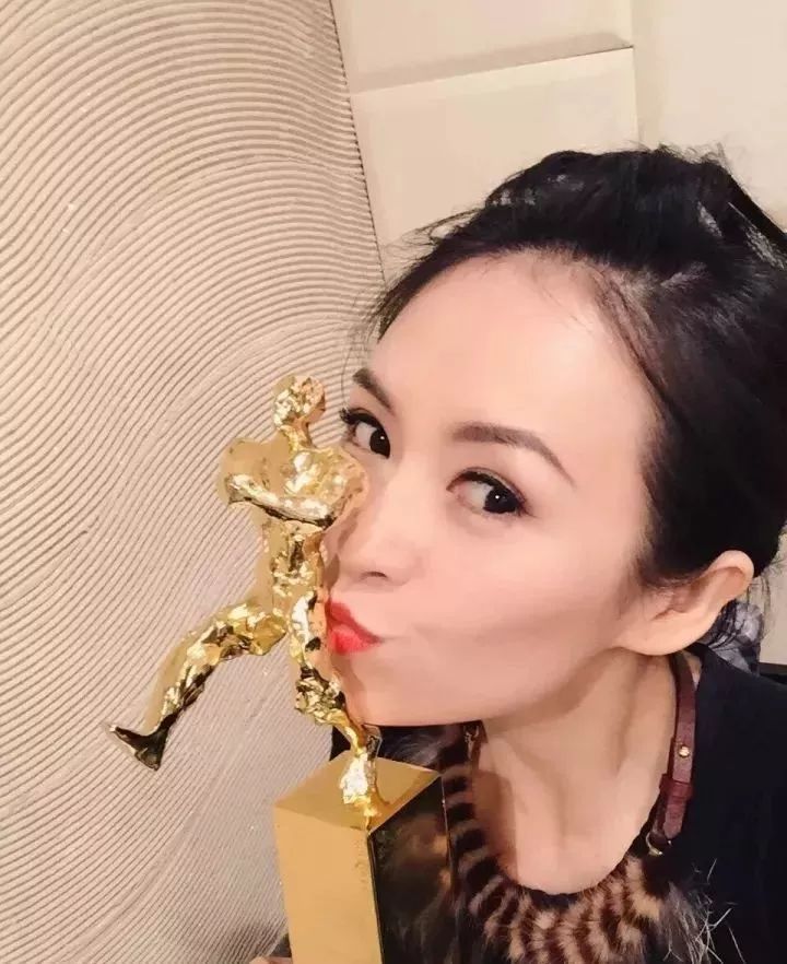 女星化妆的技巧
