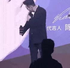 明星底妆化妆技巧
