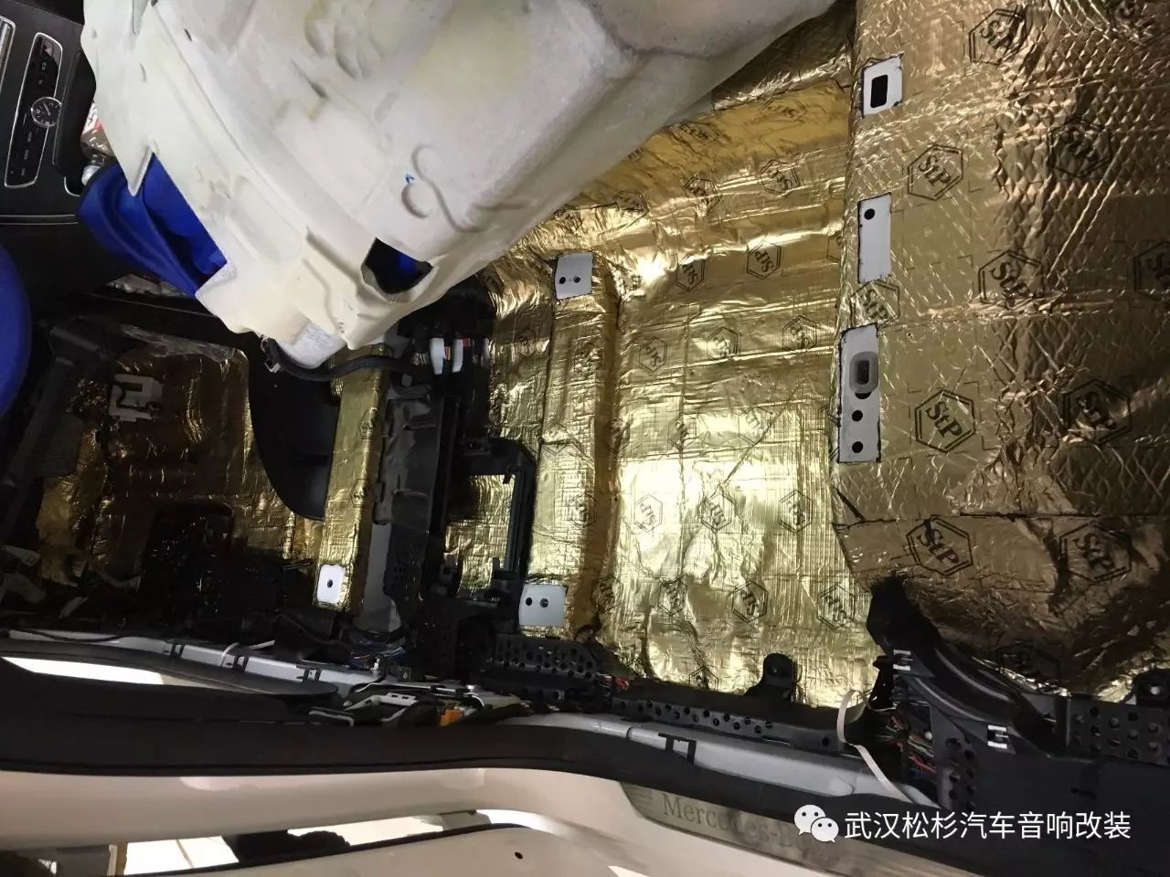 奔驰旋转高音