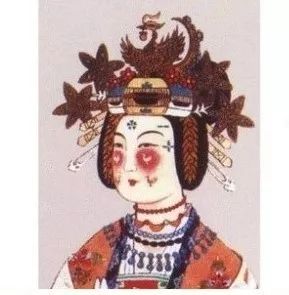 圆圆脸化妆小技巧
