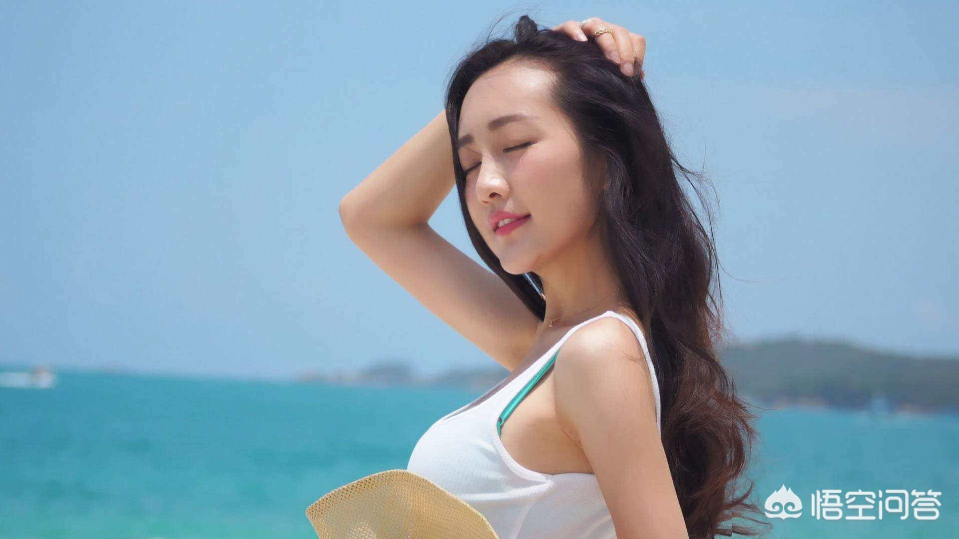 我想邀请明星搞演唱会，大概需要多少费用？