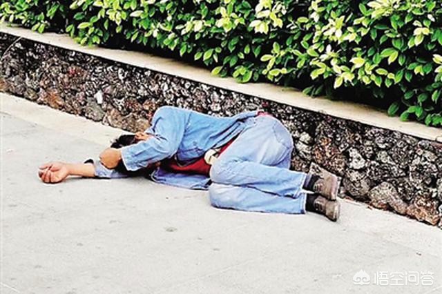如何看待三亚一工人高空作业，却因业主割断绳子坠楼受伤？：三亚高空坠物1死2伤