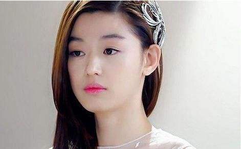 嘴唇过厚化妆技巧
