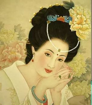 圆圆脸化妆小技巧
