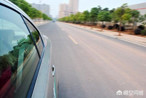 1. 汽车使用舒适性主要指哪些方面？：舒适性