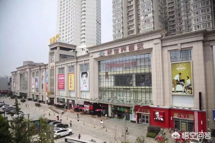 武汉徐东附近有没有吃饭唱歌一体的地方？