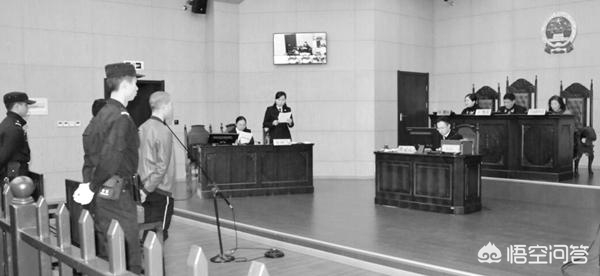 你如何看待云南玉溪一位父亲4万元卖掉4岁女儿，挥霍3万元打赏主播？：卖掉女儿千万房产