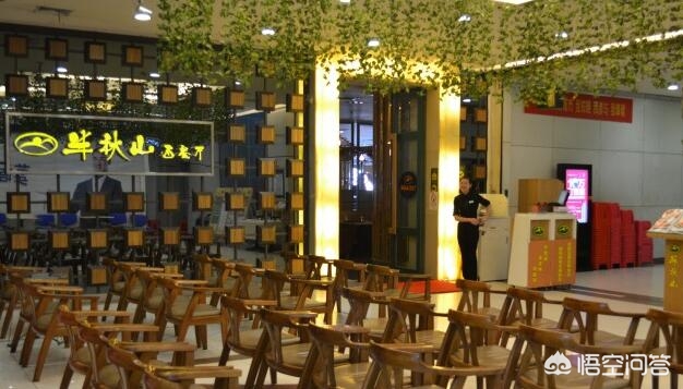 武汉徐东附近有没有吃饭唱歌一体的地方？