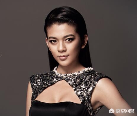 我想邀请明星搞演唱会，大概需要多少费用？