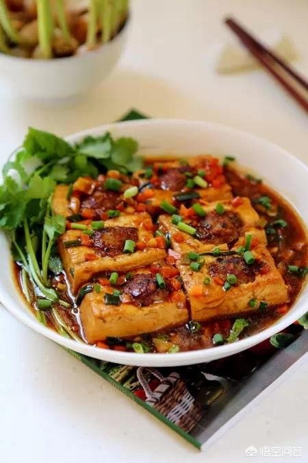 你的家乡有什么习俗和美食？
