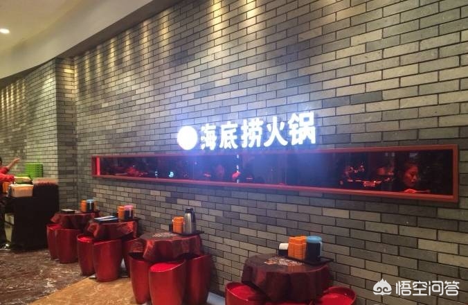 武汉徐东附近有没有吃饭唱歌一体的地方？