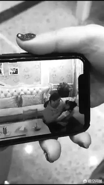 [婴儿疑被保姆扇脸]浙江嘉兴一4岁小女孩几乎每天被保姆打，吃饭不乖遭连扇3个嘴巴，你怎么看？