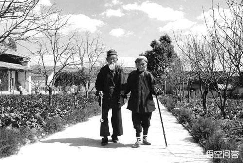 [我们之间的爱情]关于我们之间的爱情歌词？