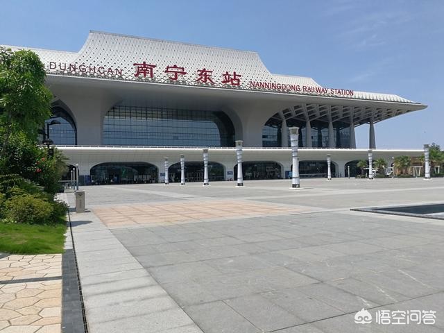 贵阳和南宁哪个城市好？