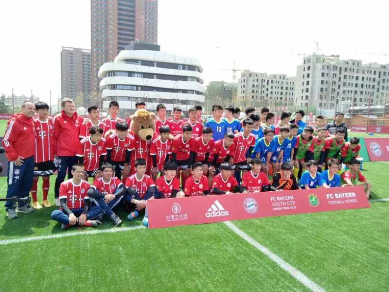 合肥足球小将踢进