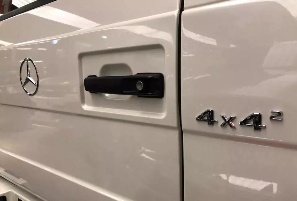 奔驰G越野车