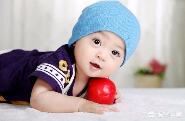 开水烫伤后怎样恢复得快？：男童被沸水烫伤下肢