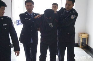 站桥梁跳水护栏倒塌
