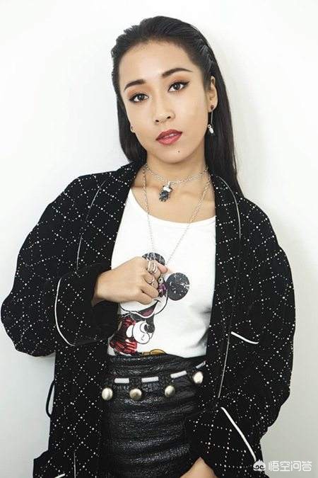 黑女人如何化妆技巧
