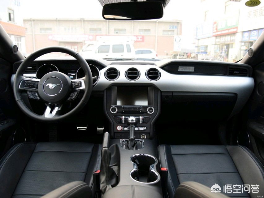 奔驰轿跑c200
