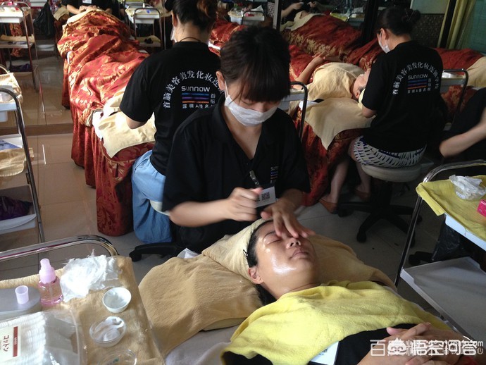 深圳学化妆的技巧
