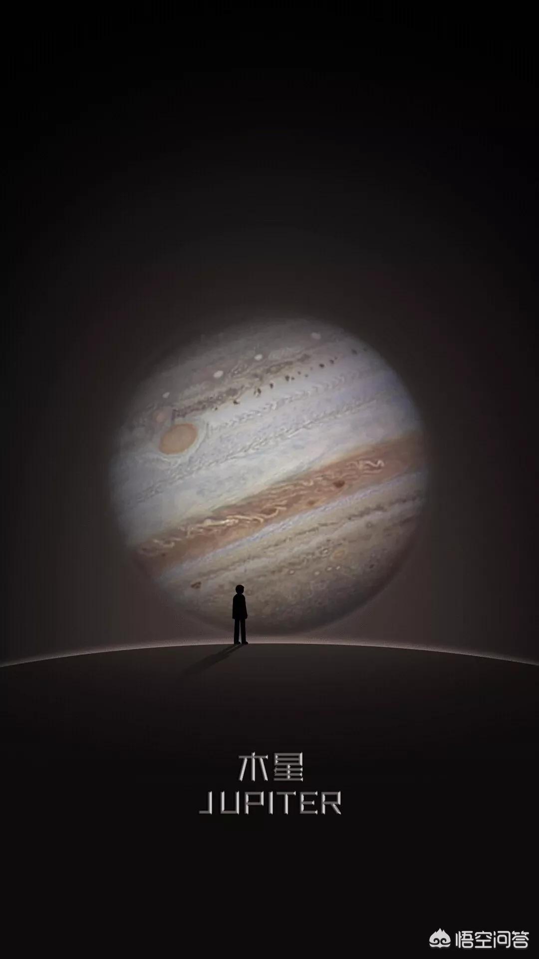 看着孩子孤独的背影文案？：孤独背影图片