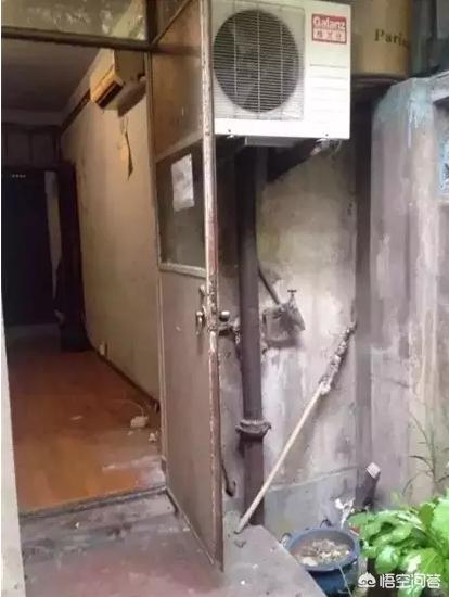 [夹缝中生存]什么叫夹缝里生存？