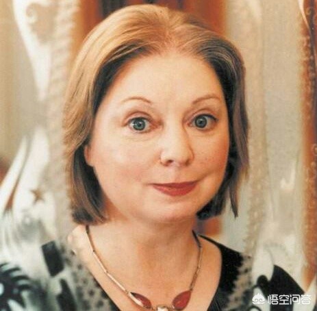 熊迹（求下联，好兵帅克，提老枪，觅熊迹，踏遍林海雪原，方显英雄虎胆。望好友赐下联？）