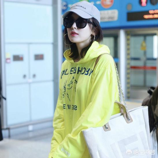 女士运动服装,平时喜欢运动休闲风,有哪些穿搭图片可以参考吗?