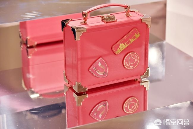 女款运动服图片,有什么不太贵的小众品牌的包包推荐吗?