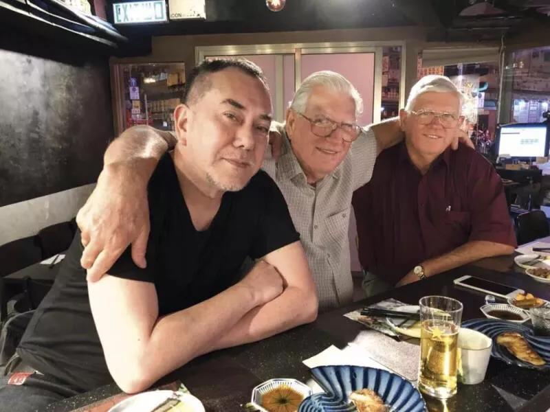海外生活的混血男星有哪些，海外生活的混血男星有哪些名字