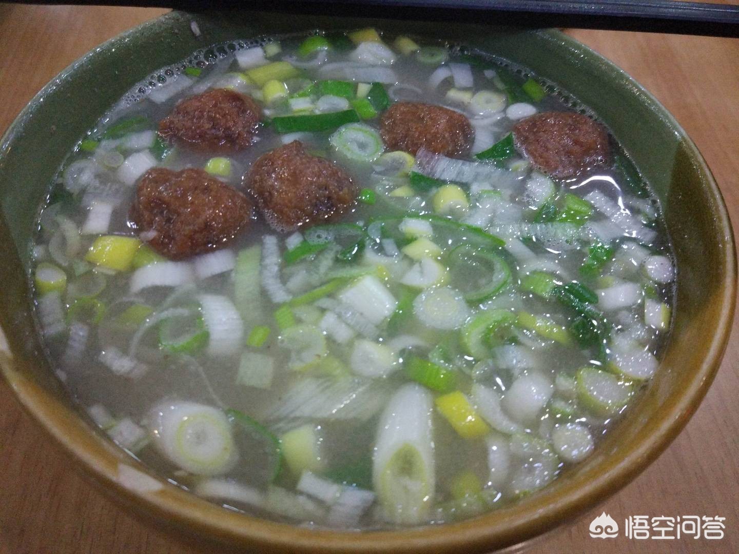 洛阳哪里牡丹好看，哪里小吃好吃？