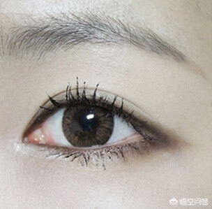 周冬雨长相化妆技巧
