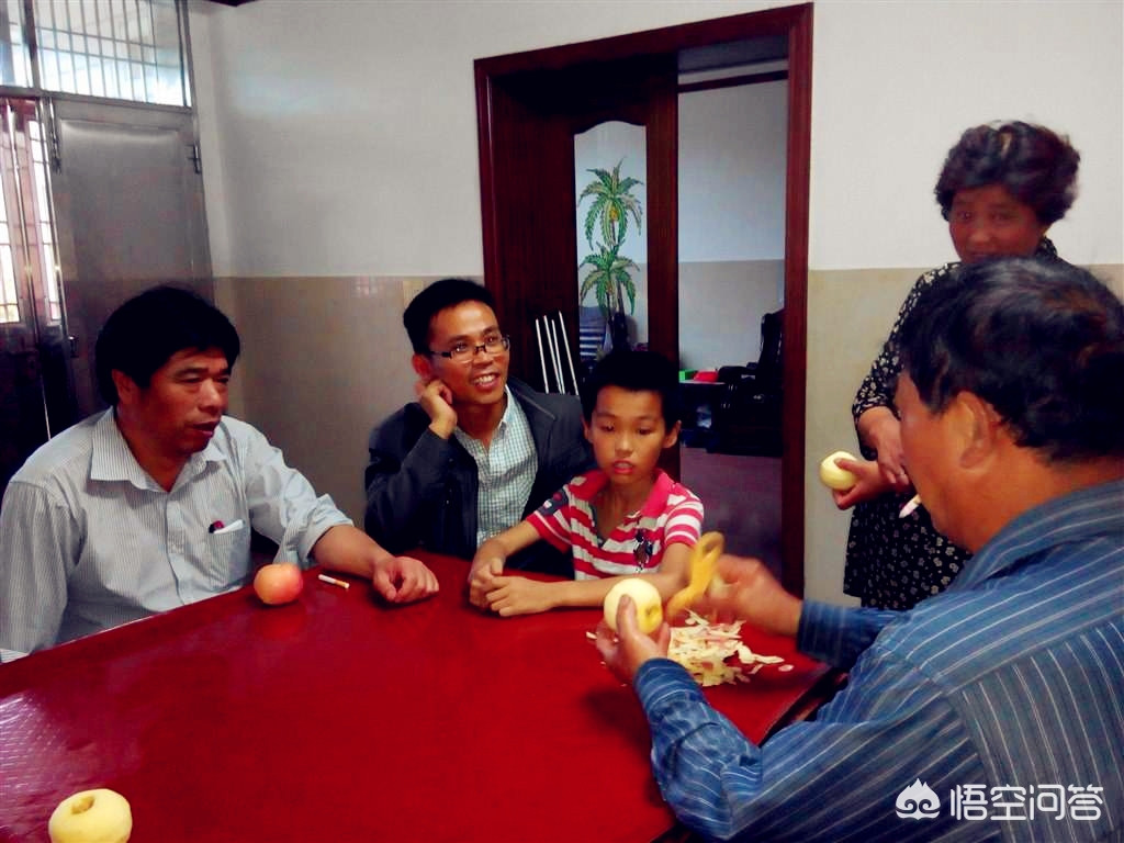 江西省教育厅：中小学教师寒假要上门家访，严禁“一分钟家访”等“假”家访，如何看待？：大学生暑期上门带娃