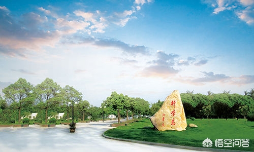 董铺湖及大房郢水库之间的“双湖板块”正迎来崛起，该区域发展核心优势的什么？