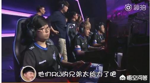 绝地求生怎么在游戏里切换所有人语音和队伍语音？