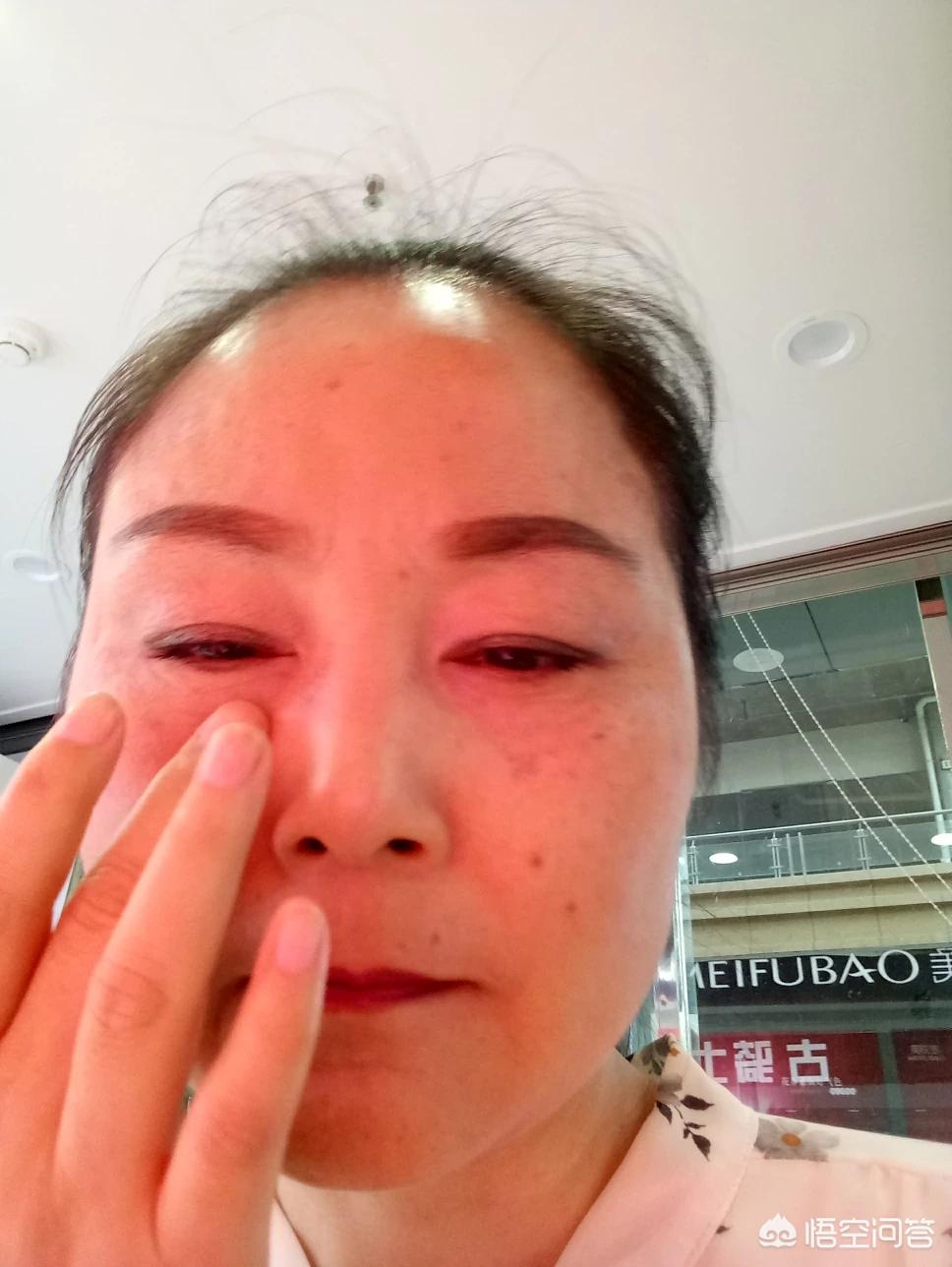 化妆泪沟小技巧
