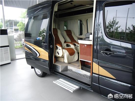 奔驰商务房车