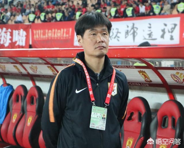 山东鲁能抽调了5名U23球员参加亚运会但仍旧以3比1轻松击败上海申花,你怎么看? 山东鲁能抽调了5名U23球员参加亚运会但仍旧以3比1轻松击败上海申花,你怎么看?