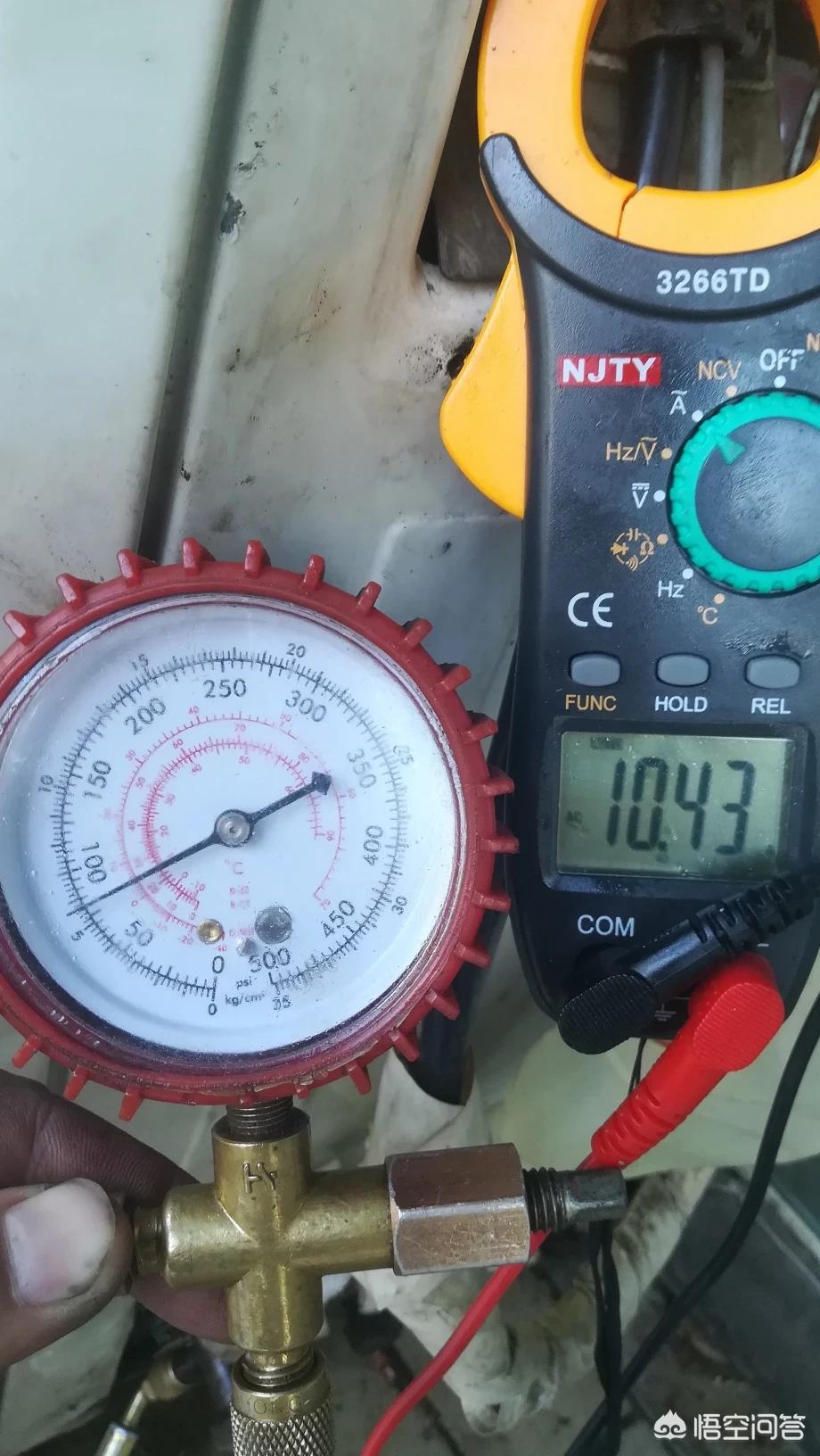 空调怎么加制冷剂（空调加冷媒从哪里加进去？）