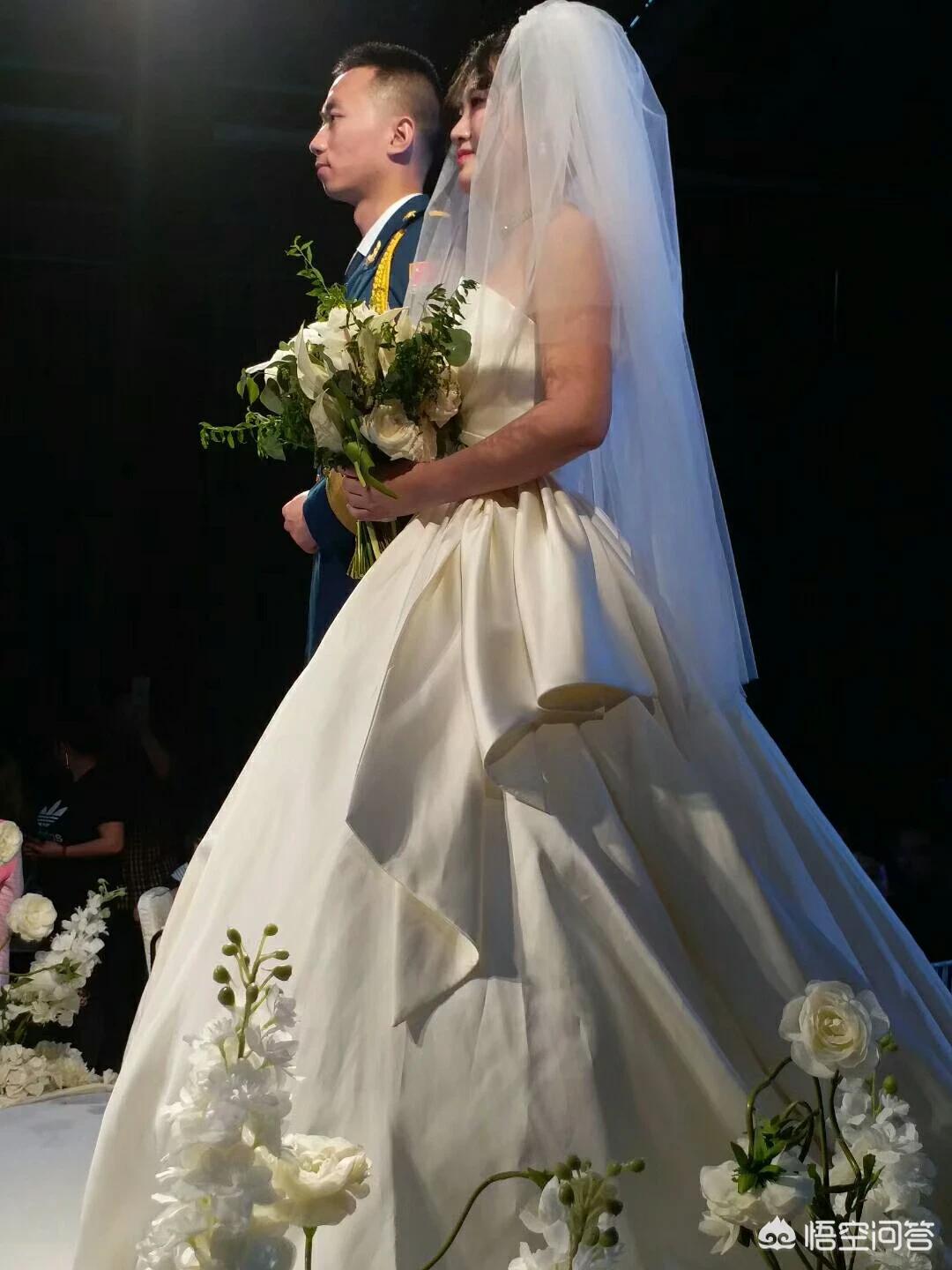 海滩婚纱摄影，海滩婚纱摄影价位