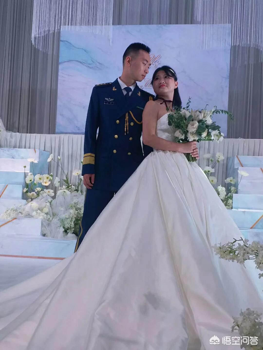 海滩婚纱摄影，海滩婚纱摄影价位